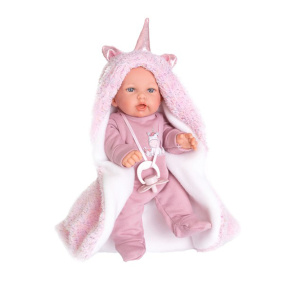 Păpușă bebeluș cu o pătură de unicorn