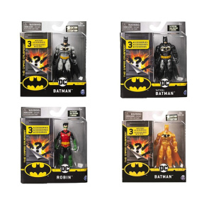 Figurina DC Batman cu accesorii în sortiment