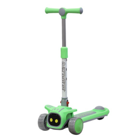 Детский самокат "Космонавт" c 3-мя колесами, зеленый