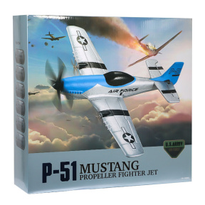 Avion de vânătoare "P-51" cu RC