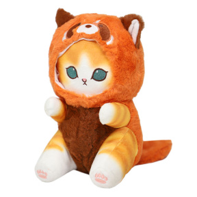 Мягкая кошка с коричневым брюшком